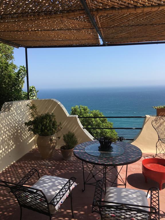 Estudio con vistas al mar